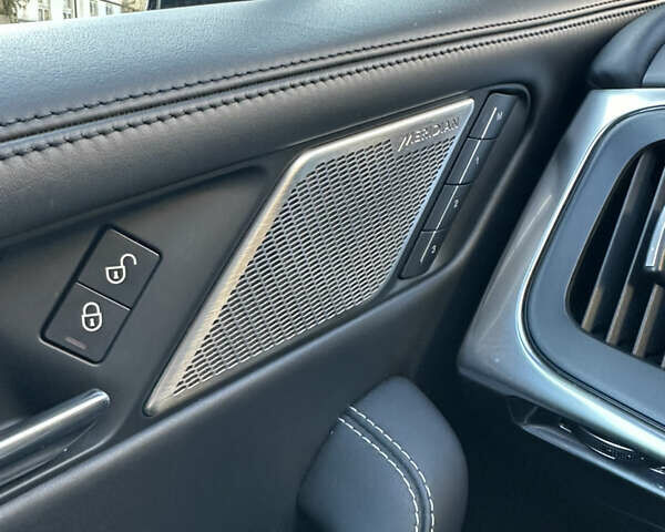 Черный Ягуар I-Pace, объемом двигателя 0 л и пробегом 109 тыс. км за 24950 $, фото 18 на Automoto.ua
