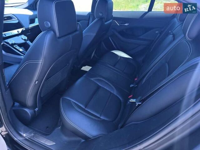 Черный Ягуар I-Pace, объемом двигателя 0 л и пробегом 158 тыс. км за 18499 $, фото 18 на Automoto.ua