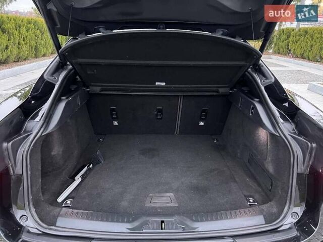 Черный Ягуар I-Pace, объемом двигателя 0 л и пробегом 110 тыс. км за 40000 $, фото 16 на Automoto.ua
