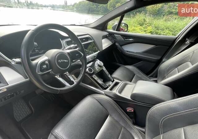 Черный Ягуар I-Pace, объемом двигателя 0 л и пробегом 152 тыс. км за 23500 $, фото 31 на Automoto.ua