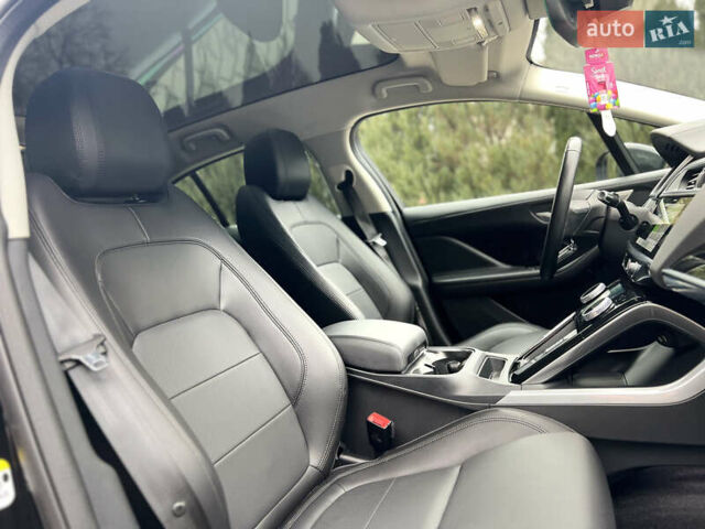 Черный Ягуар I-Pace, объемом двигателя 0 л и пробегом 143 тыс. км за 20500 $, фото 43 на Automoto.ua