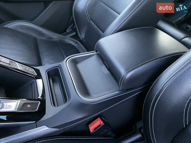 Черный Ягуар I-Pace, объемом двигателя 0 л и пробегом 120 тыс. км за 25900 $, фото 107 на Automoto.ua