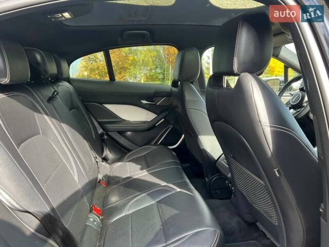Черный Ягуар I-Pace, объемом двигателя 0 л и пробегом 80 тыс. км за 13999 $, фото 8 на Automoto.ua