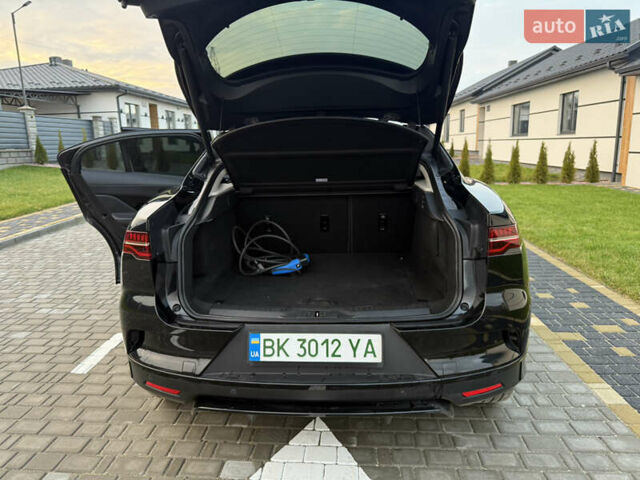 Черный Ягуар I-Pace, объемом двигателя 0 л и пробегом 115 тыс. км за 26800 $, фото 49 на Automoto.ua