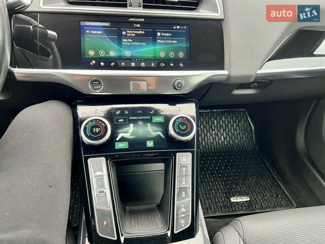 Черный Ягуар I-Pace, объемом двигателя 0 л и пробегом 116 тыс. км за 23990 $, фото 39 на Automoto.ua