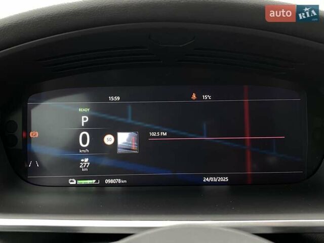 Черный Ягуар I-Pace, объемом двигателя 0 л и пробегом 98 тыс. км за 25200 $, фото 47 на Automoto.ua