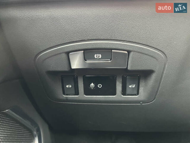 Черный Ягуар I-Pace, объемом двигателя 0 л и пробегом 116 тыс. км за 23990 $, фото 41 на Automoto.ua