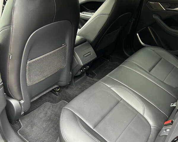 Черный Ягуар I-Pace, объемом двигателя 0 л и пробегом 62 тыс. км за 25999 $, фото 12 на Automoto.ua