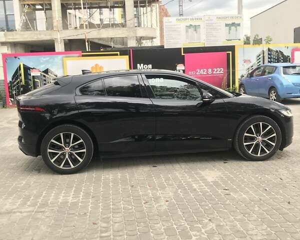 Черный Ягуар I-Pace, объемом двигателя 0 л и пробегом 56 тыс. км за 31000 $, фото 3 на Automoto.ua