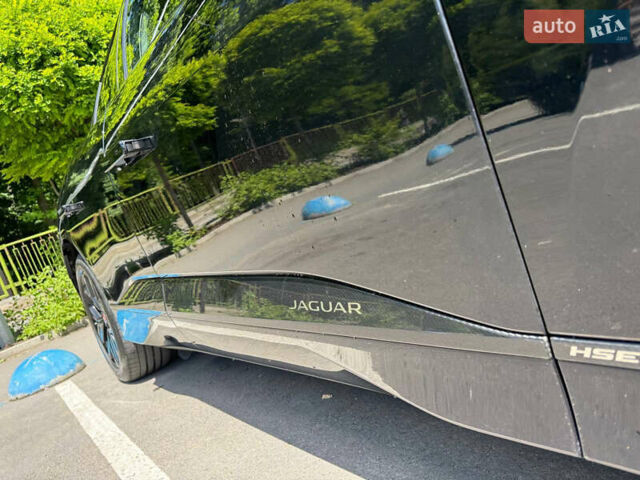 Черный Ягуар I-Pace, объемом двигателя 0 л и пробегом 77 тыс. км за 34900 $, фото 2 на Automoto.ua