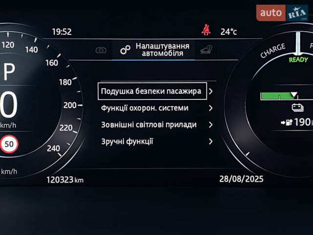 Черный Ягуар I-Pace, объемом двигателя 0 л и пробегом 120 тыс. км за 24900 $, фото 59 на Automoto.ua