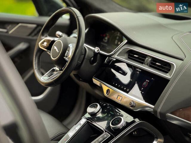 Черный Ягуар I-Pace, объемом двигателя 0 л и пробегом 138 тыс. км за 24500 $, фото 48 на Automoto.ua