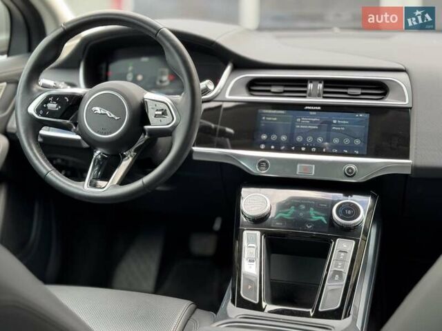 Черный Ягуар I-Pace, объемом двигателя 0 л и пробегом 95 тыс. км за 21500 $, фото 4 на Automoto.ua