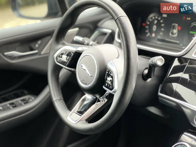 Черный Ягуар I-Pace, объемом двигателя 0 л и пробегом 143 тыс. км за 20500 $, фото 45 на Automoto.ua