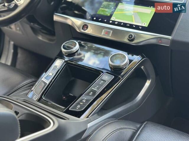 Черный Ягуар I-Pace, объемом двигателя 0 л и пробегом 80 тыс. км за 22750 $, фото 56 на Automoto.ua