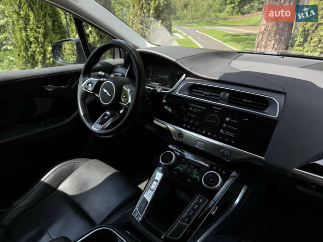 Черный Ягуар I-Pace, объемом двигателя 0 л и пробегом 128 тыс. км за 21550 $, фото 7 на Automoto.ua