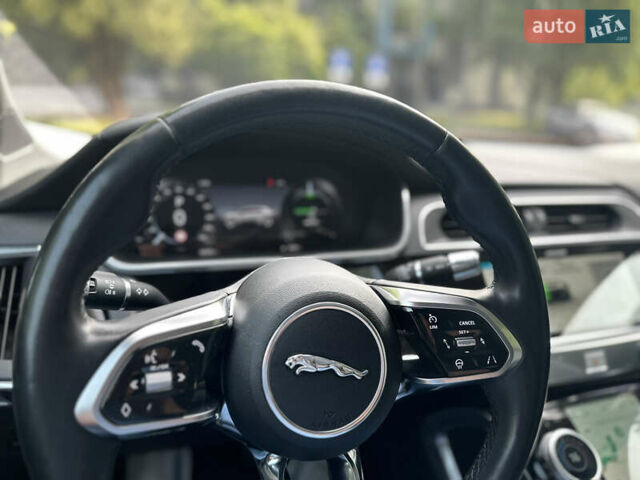 Черный Ягуар I-Pace, объемом двигателя 0 л и пробегом 189 тыс. км за 26000 $, фото 16 на Automoto.ua