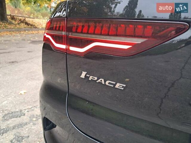 Черный Ягуар I-Pace, объемом двигателя 0 л и пробегом 180 тыс. км за 22500 $, фото 32 на Automoto.ua