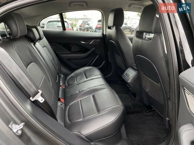 Черный Ягуар I-Pace, объемом двигателя 0 л и пробегом 98 тыс. км за 25200 $, фото 83 на Automoto.ua