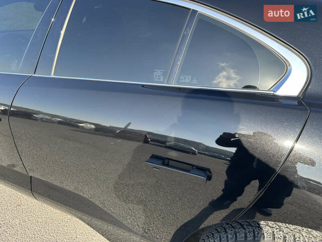 Черный Ягуар I-Pace, объемом двигателя 0 л и пробегом 93 тыс. км за 25000 $, фото 4 на Automoto.ua