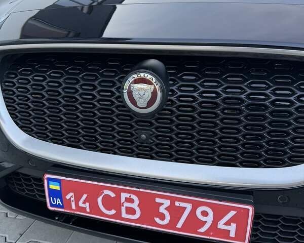 Черный Ягуар I-Pace, объемом двигателя 0 л и пробегом 128 тыс. км за 22900 $, фото 3 на Automoto.ua