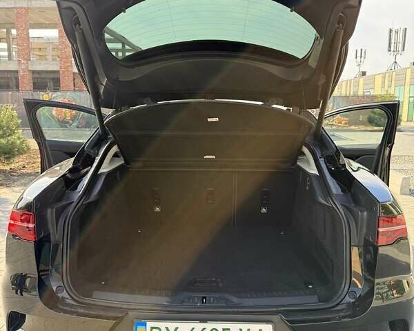 Черный Ягуар I-Pace, объемом двигателя 0 л и пробегом 73 тыс. км за 23999 $, фото 12 на Automoto.ua