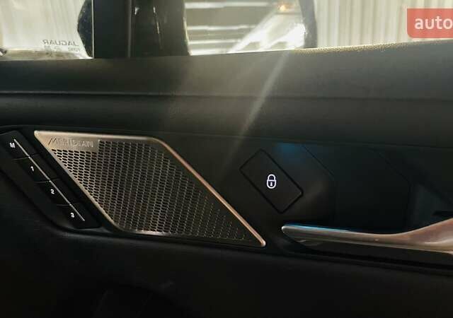 Черный Ягуар I-Pace, объемом двигателя 0 л и пробегом 79 тыс. км за 24300 $, фото 54 на Automoto.ua