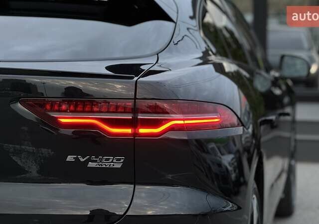 Черный Ягуар I-Pace, объемом двигателя 0 л и пробегом 36 тыс. км за 31999 $, фото 39 на Automoto.ua