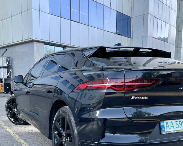 Черный Ягуар I-Pace, объемом двигателя 0 л и пробегом 102 тыс. км за 24990 $, фото 4 на Automoto.ua