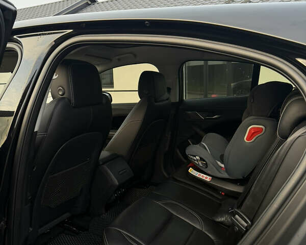 Черный Ягуар I-Pace, объемом двигателя 0 л и пробегом 115 тыс. км за 26800 $, фото 40 на Automoto.ua