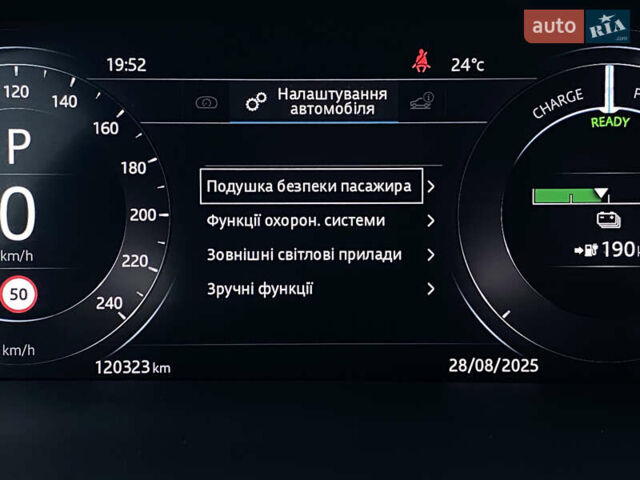Черный Ягуар I-Pace, объемом двигателя 0 л и пробегом 120 тыс. км за 24900 $, фото 59 на Automoto.ua