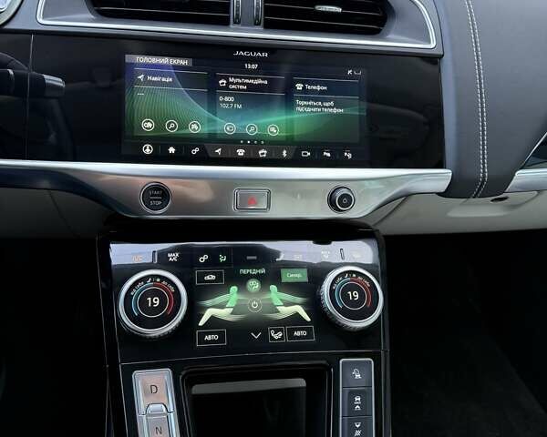 Черный Ягуар I-Pace, объемом двигателя 0 л и пробегом 128 тыс. км за 22900 $, фото 13 на Automoto.ua
