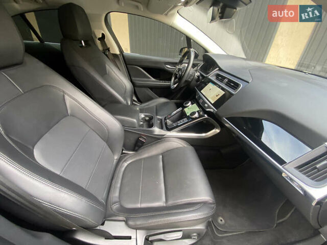 Черный Ягуар I-Pace, объемом двигателя 0 л и пробегом 105 тыс. км за 22200 $, фото 54 на Automoto.ua