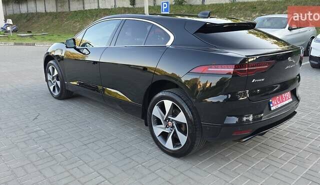 Черный Ягуар I-Pace, объемом двигателя 0 л и пробегом 94 тыс. км за 23500 $, фото 31 на Automoto.ua