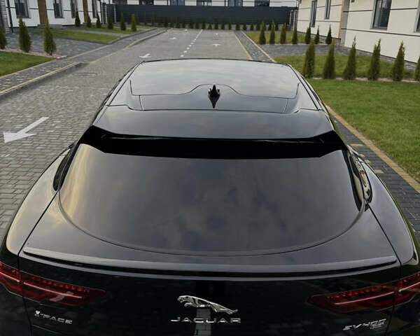 Черный Ягуар I-Pace, объемом двигателя 0 л и пробегом 115 тыс. км за 26800 $, фото 4 на Automoto.ua