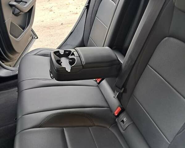 Черный Ягуар I-Pace, объемом двигателя 0 л и пробегом 180 тыс. км за 22500 $, фото 16 на Automoto.ua