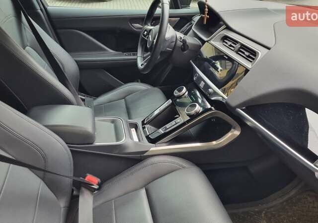 Черный Ягуар I-Pace, объемом двигателя 0 л и пробегом 44 тыс. км за 24900 $, фото 32 на Automoto.ua