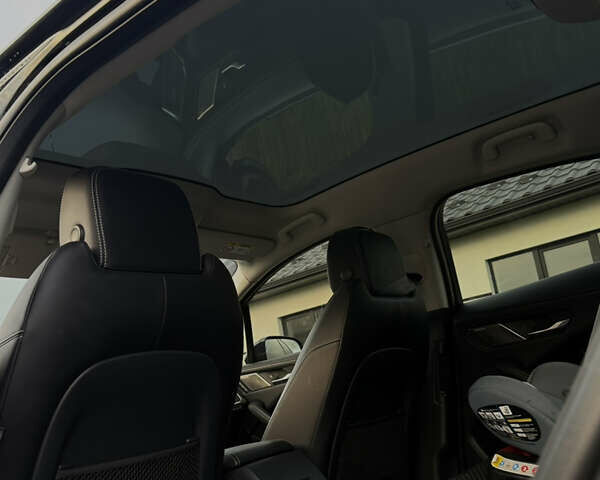 Черный Ягуар I-Pace, объемом двигателя 0 л и пробегом 115 тыс. км за 26800 $, фото 37 на Automoto.ua