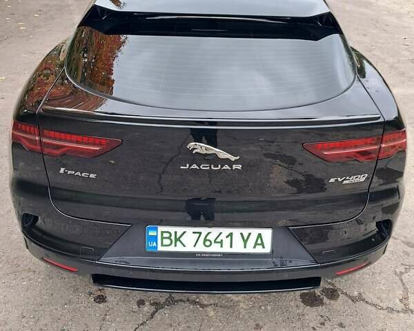 Черный Ягуар I-Pace, объемом двигателя 0 л и пробегом 180 тыс. км за 22500 $, фото 5 на Automoto.ua