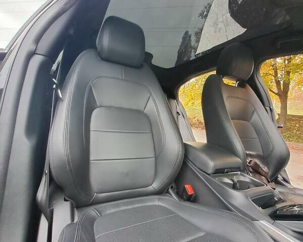Черный Ягуар I-Pace, объемом двигателя 0 л и пробегом 180 тыс. км за 22500 $, фото 23 на Automoto.ua