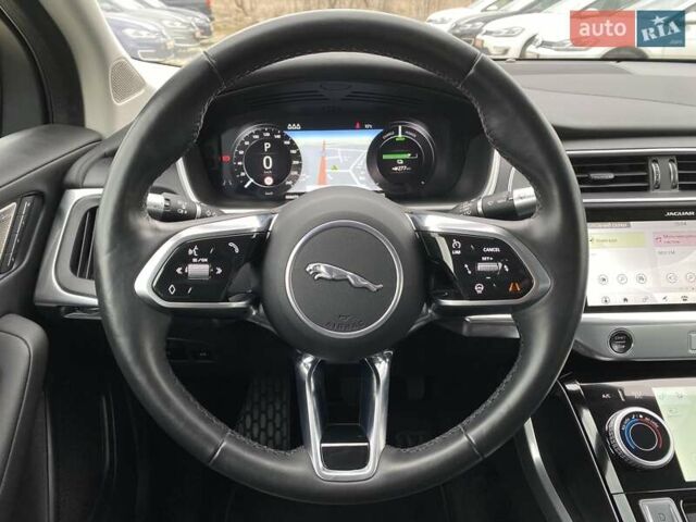 Черный Ягуар I-Pace, объемом двигателя 0 л и пробегом 98 тыс. км за 25200 $, фото 33 на Automoto.ua