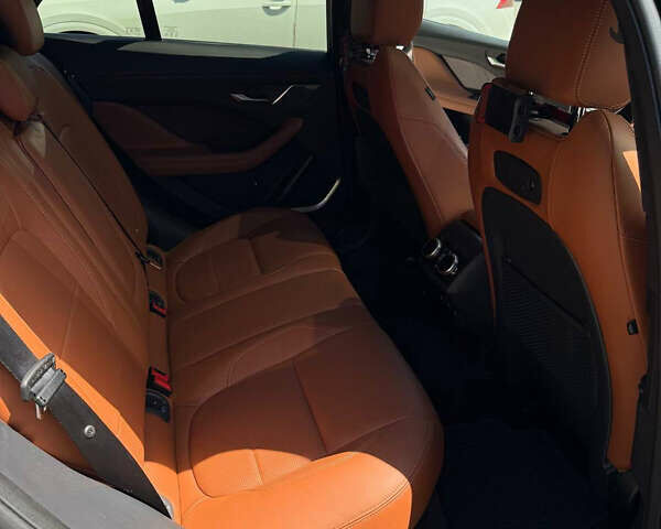 Черный Ягуар I-Pace, объемом двигателя 0 л и пробегом 77 тыс. км за 32000 $, фото 12 на Automoto.ua