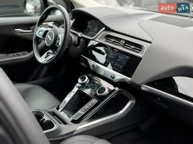 Черный Ягуар I-Pace, объемом двигателя 0 л и пробегом 95 тыс. км за 22800 $, фото 18 на Automoto.ua