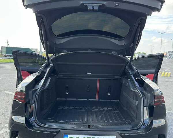 Черный Ягуар I-Pace, объемом двигателя 0 л и пробегом 74 тыс. км за 28800 $, фото 21 на Automoto.ua