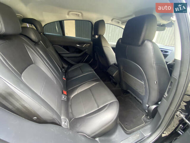 Черный Ягуар I-Pace, объемом двигателя 0 л и пробегом 105 тыс. км за 22200 $, фото 59 на Automoto.ua