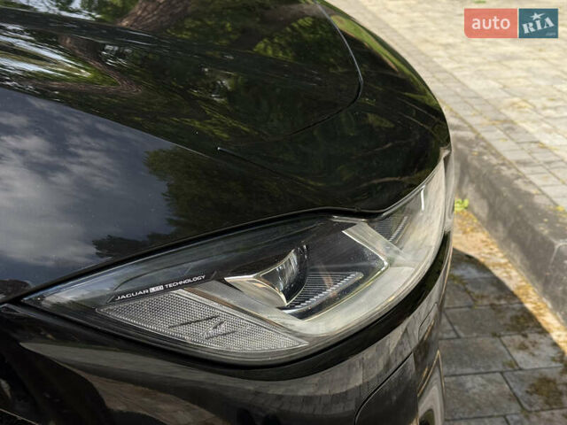 Черный Ягуар I-Pace, объемом двигателя 0 л и пробегом 128 тыс. км за 21550 $, фото 4 на Automoto.ua