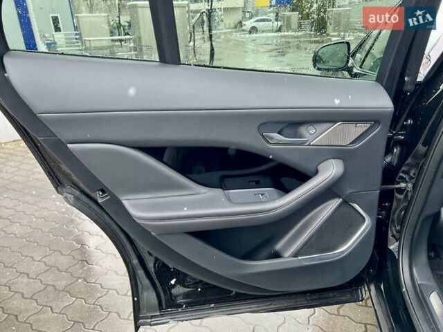 Черный Ягуар I-Pace, объемом двигателя 0 л и пробегом 116 тыс. км за 23990 $, фото 33 на Automoto.ua
