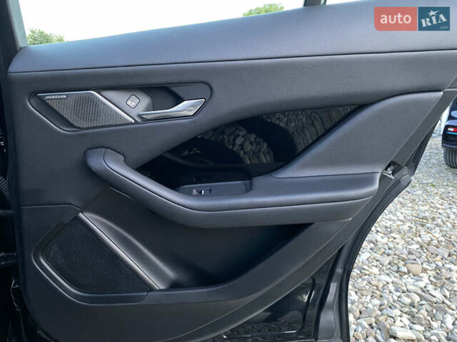 Черный Ягуар I-Pace, объемом двигателя 0 л и пробегом 120 тыс. км за 25900 $, фото 128 на Automoto.ua