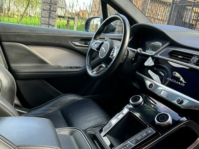 Чорний Ягуар I-Pace, об'ємом двигуна 0 л та пробігом 88 тис. км за 27500 $, фото 9 на Automoto.ua