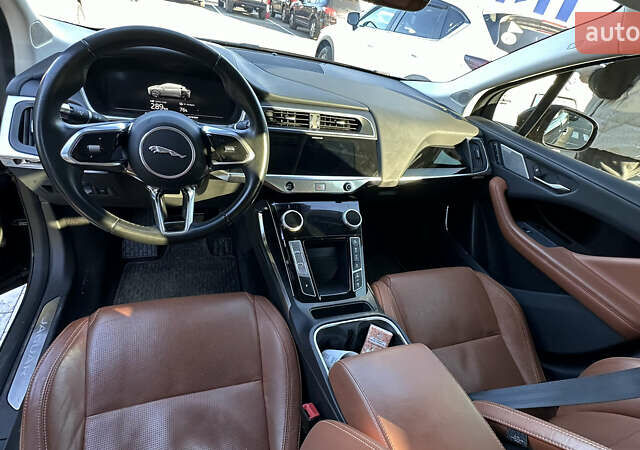 Черный Ягуар I-Pace, объемом двигателя 0 л и пробегом 85 тыс. км за 29000 $, фото 1 на Automoto.ua